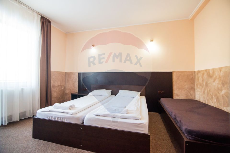 18 room Hotel / Pension for sale