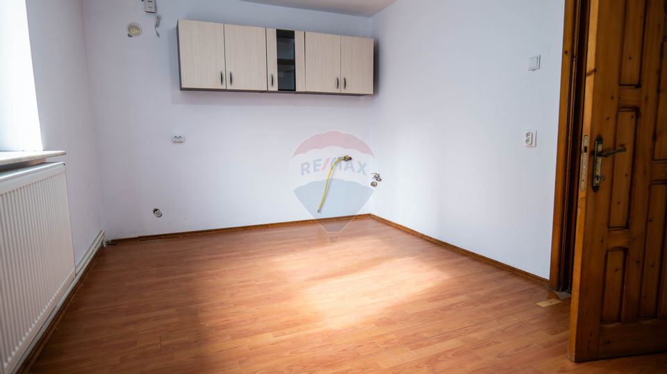 330sq.m Commercial Space for sale, Central area