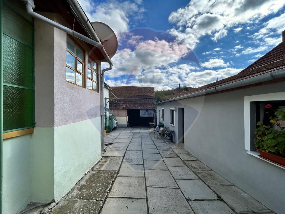 6 room House / Villa for sale