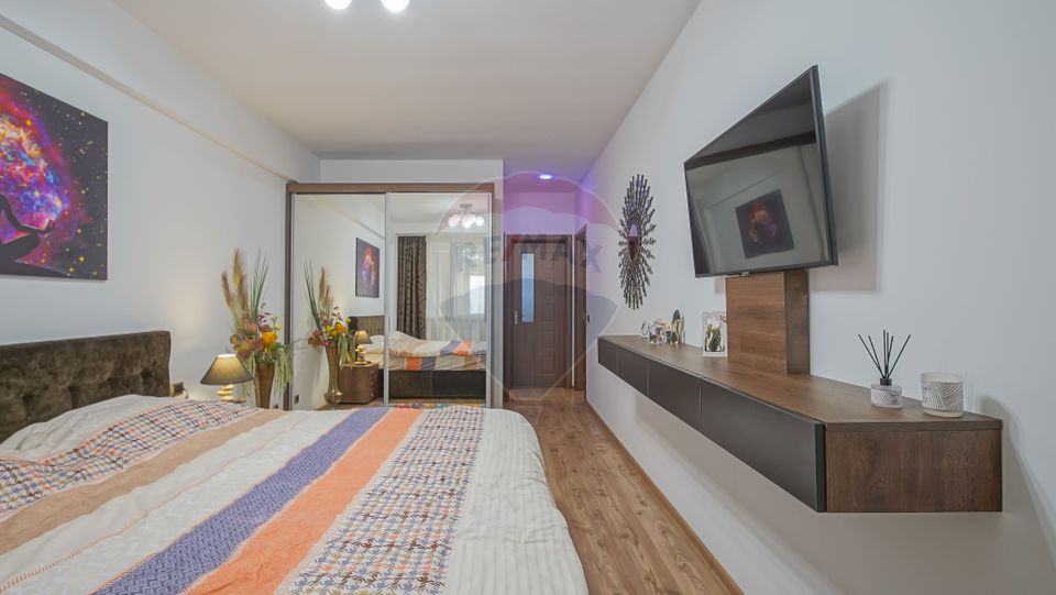 3 room Apartment for sale, Tractorul area