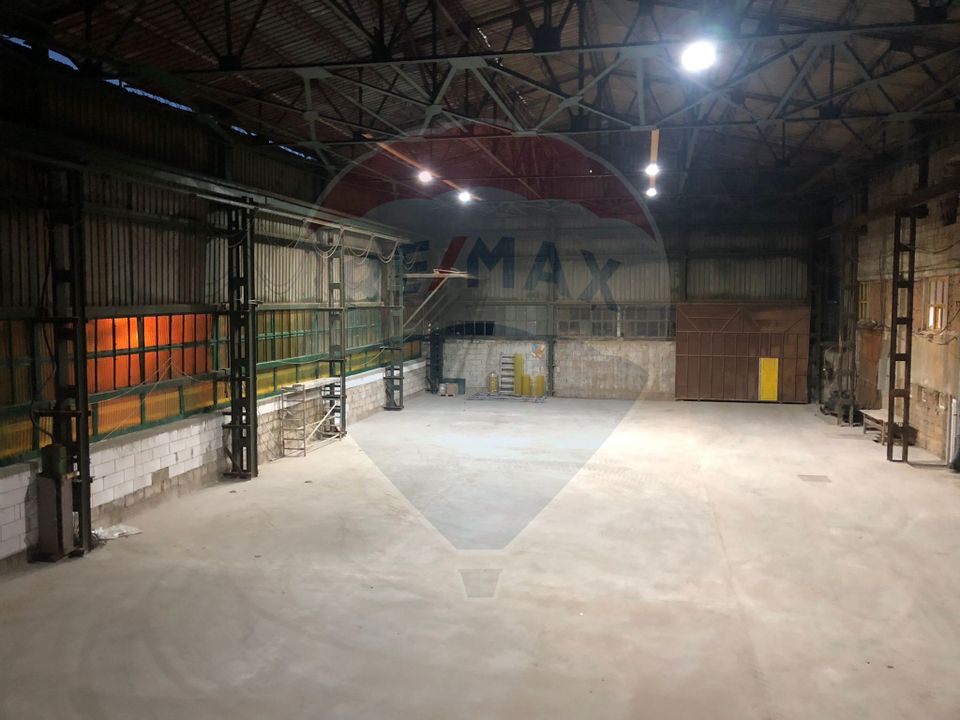 Hala industriala 550mp + 450 mp curte de închiriat