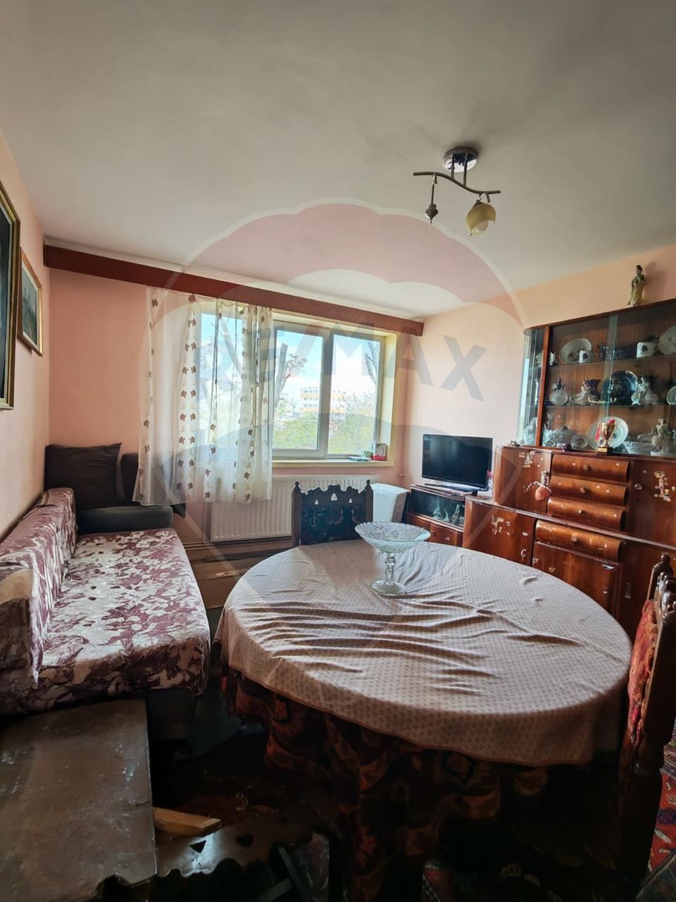 4 room Apartment for sale