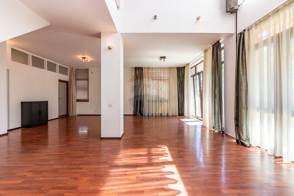 Casă / Vilă în Pipera de inchiriat, Iancu Nicolae, 5 x parcare