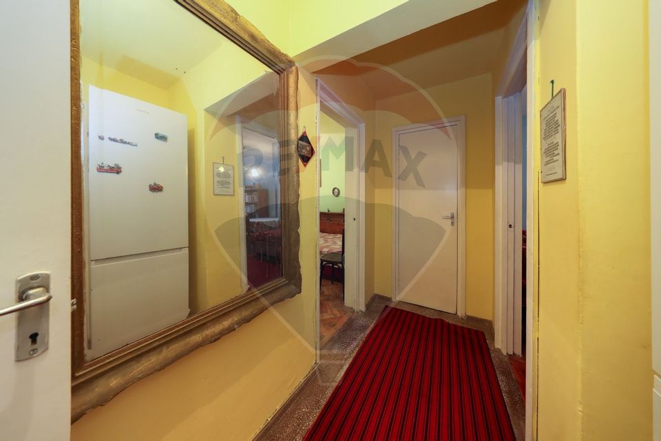 3 room Apartment for sale, Centrul Istoric area