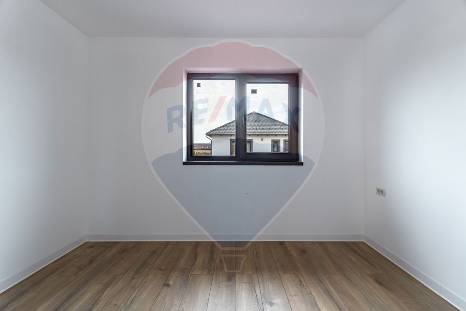 4 room House / Villa for sale