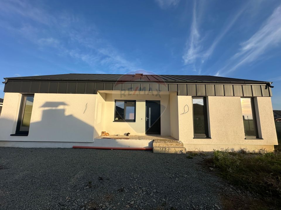 DE VANZARE - CASA MODERNA - alege finisaje