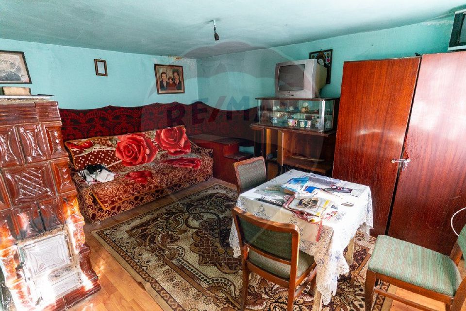 Casă / Vilă cu 4 camere de vânzare