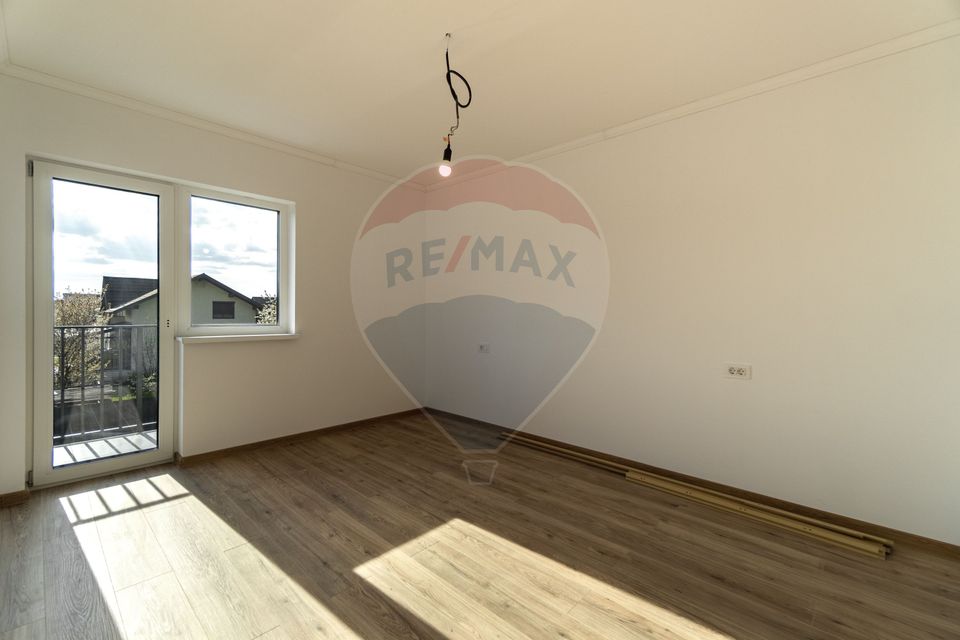 5 room House / Villa for sale