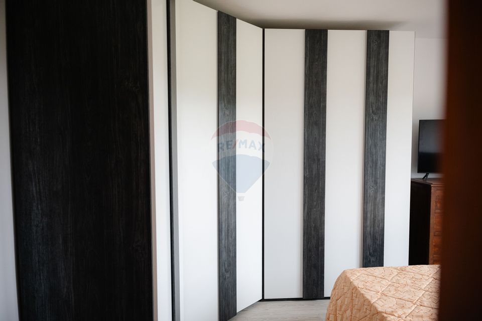 Casă / Vilă cu 5 camere de vânzare