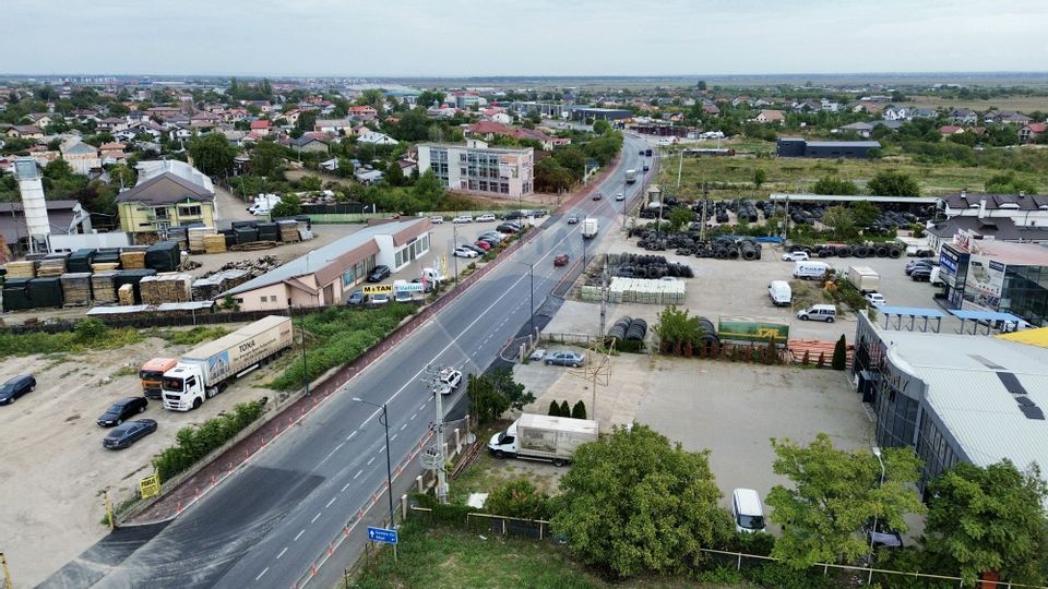 Hala/Showroom 1400mp Calea Moldovei