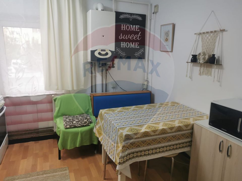 Apartament cu 3 camere de închiriat în zona Garii