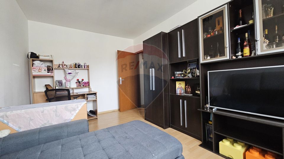Apartament cu 2 camere de vânzare George Enescu, Suceava