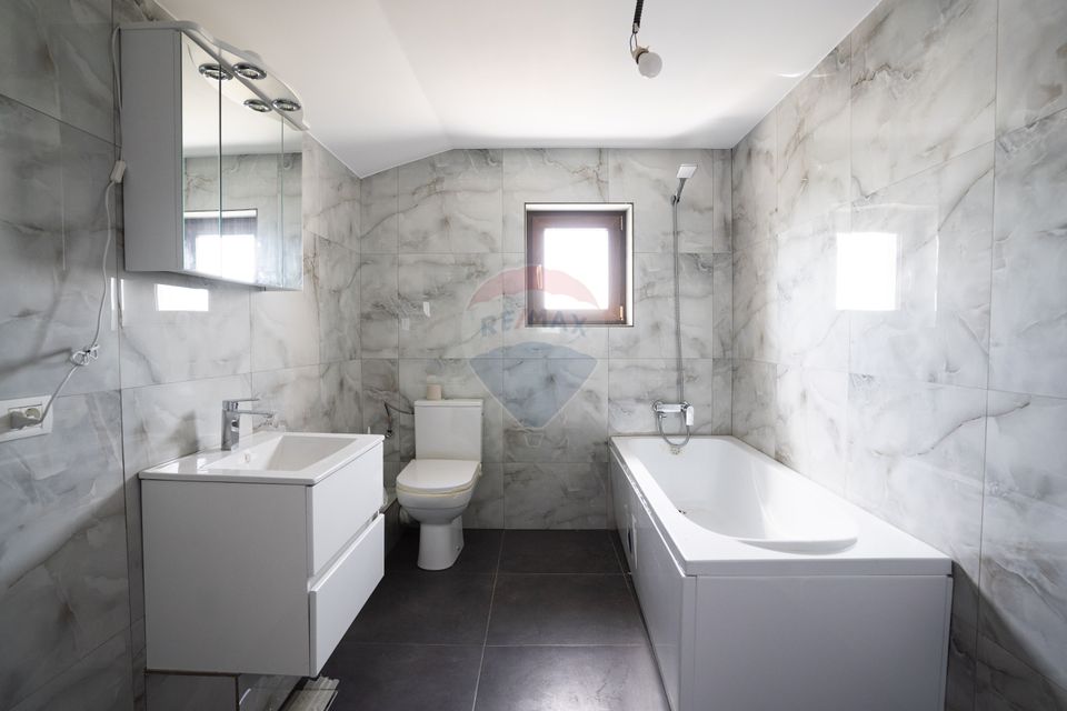 4 room House / Villa for sale