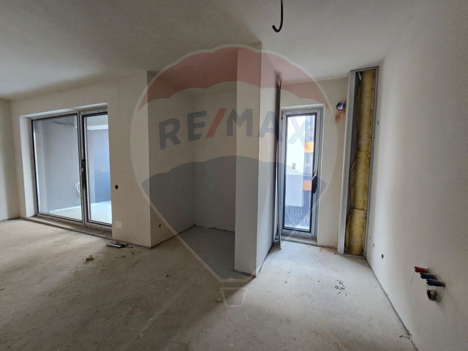 Apartament 2 camere, Între Lacuri