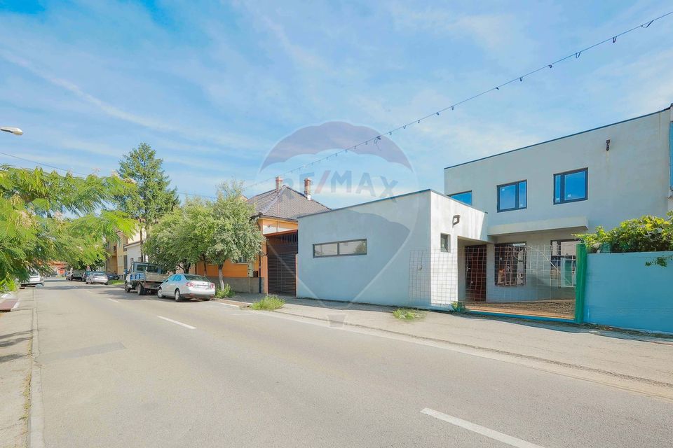 De vânzare, casă la roșu în zona centrală, Str. Emil Racoviță