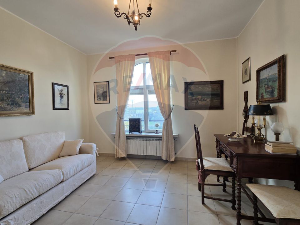 DE VANZARE Apartament cu 4 camere în Mamaia Nord