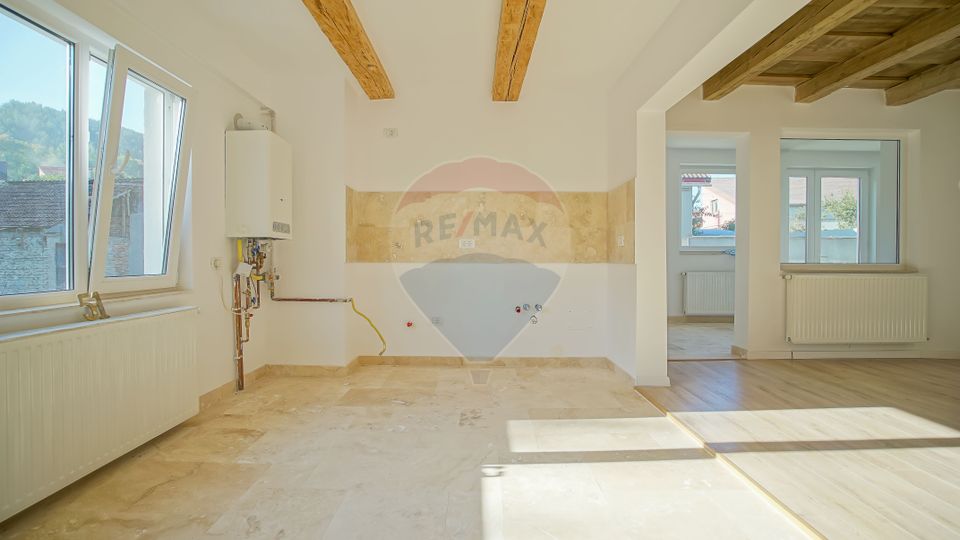 4 room House / Villa for sale, Cernatu area