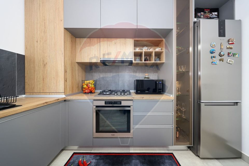 Apartament nou mobilat utilat  + parcare in Tractorul