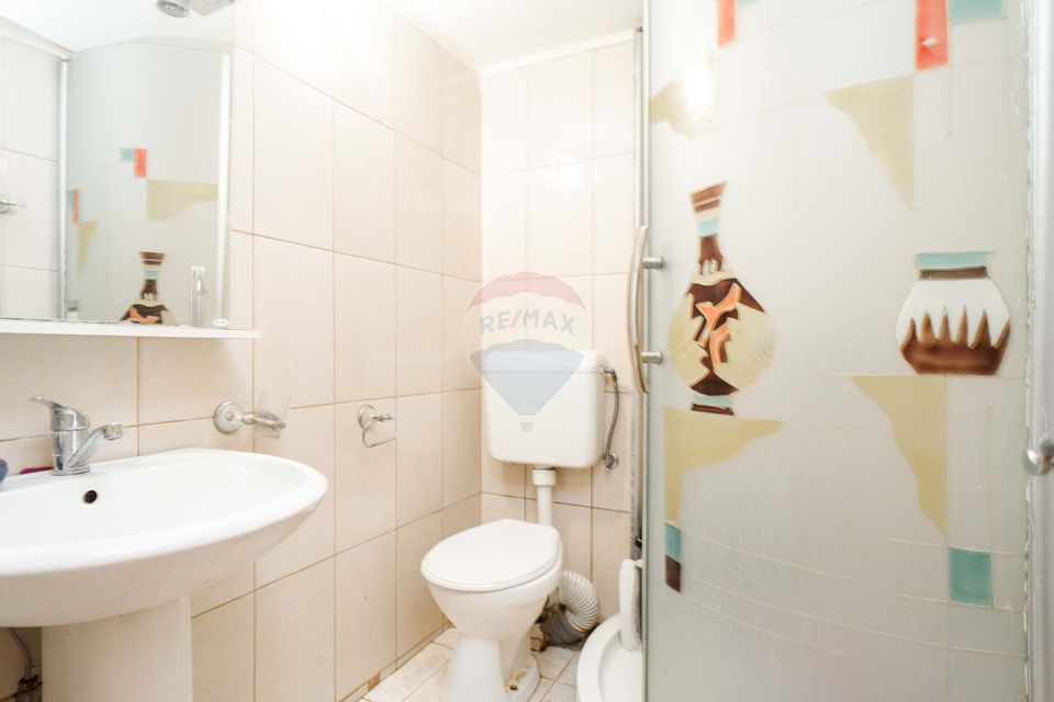 Apartament cu 3 camere de vânzare în zona Copou