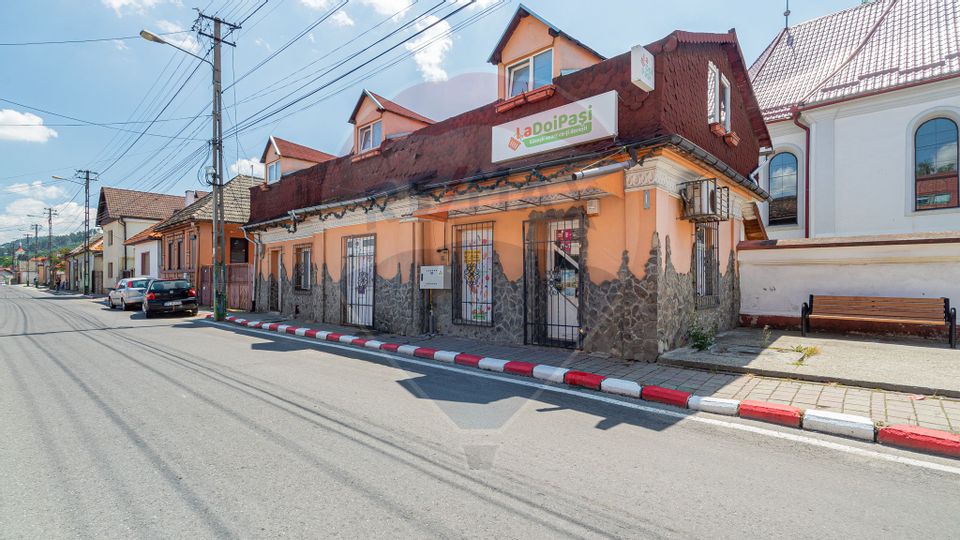 140sq.m Commercial Space for sale, Baciu area