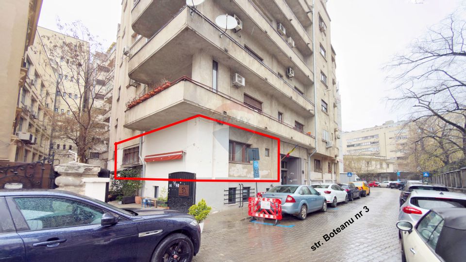 3 rooms consolidated building Investment Revolution Square - Victoriei