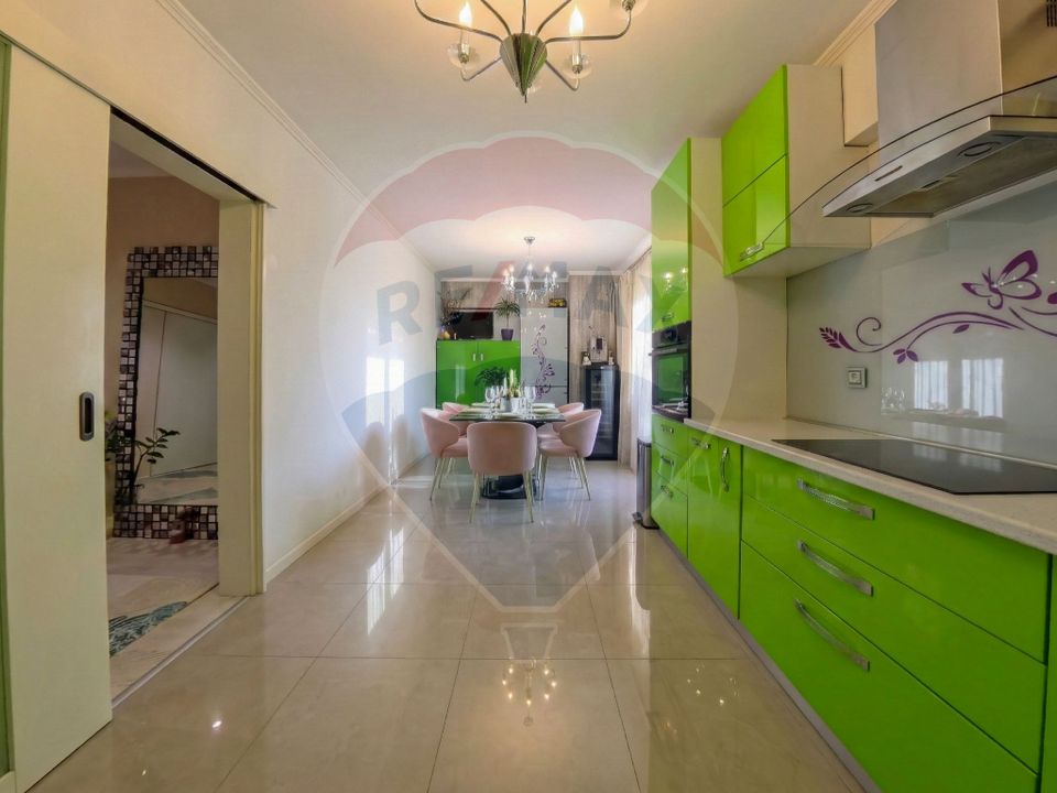 4 room Apartment for sale, Unirii area