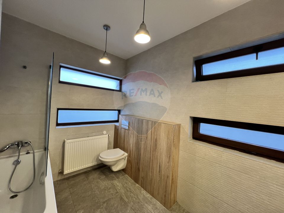 4 room House / Villa for sale