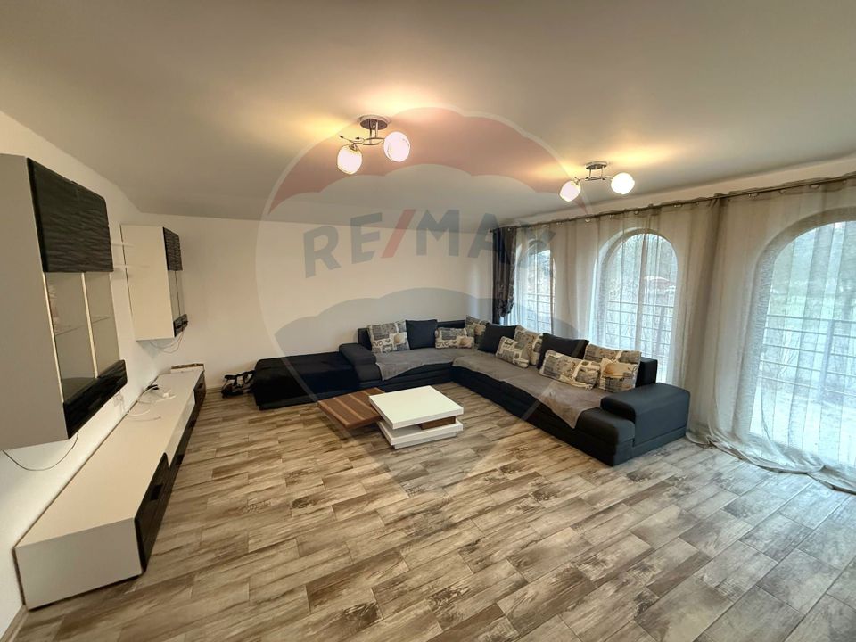 Casă / Vilă cu 5 camere de vânzare