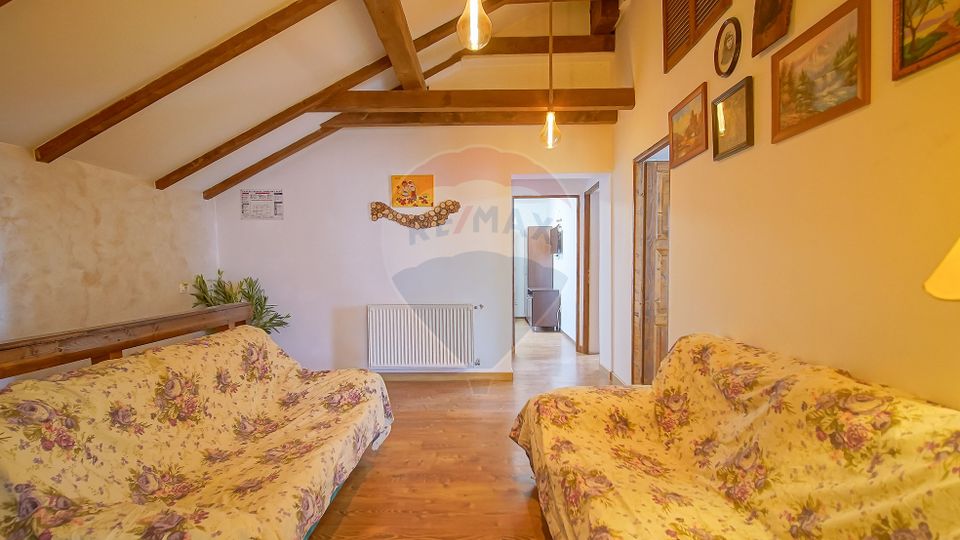 Cabana la Flo, 8 cam,P + M, teren 888 mp oportunitate de investitie !