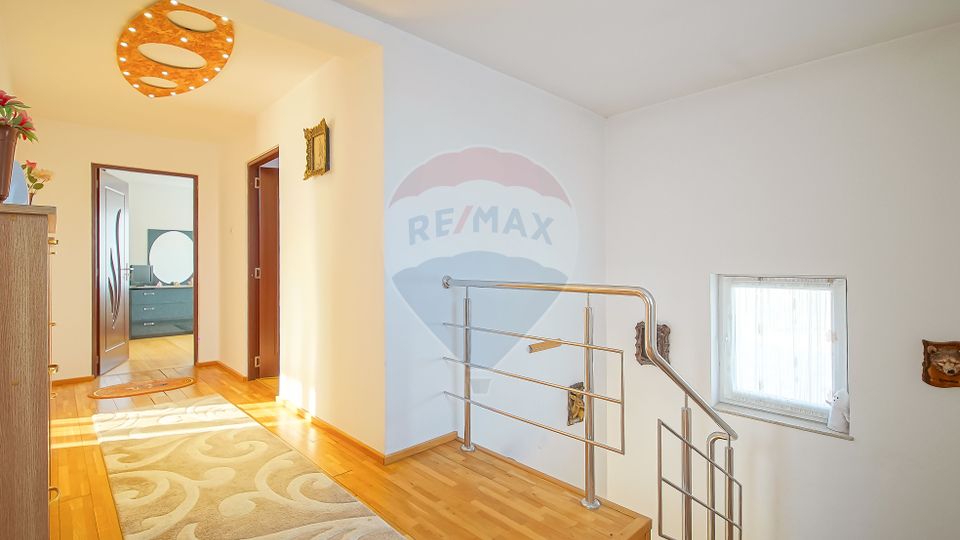 4 room House / Villa for sale