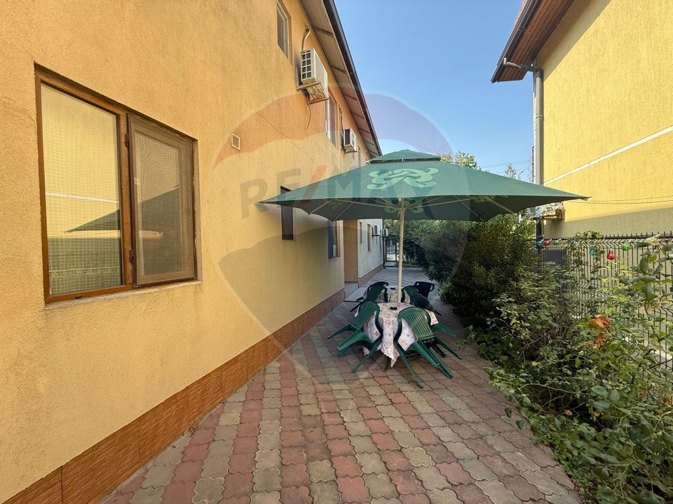 Pensiune cu 23 camere de vânzare in Mamaia Sat