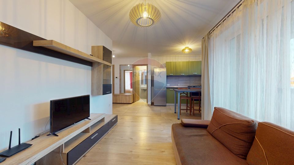 2 room Apartment for rent, Tractorul area