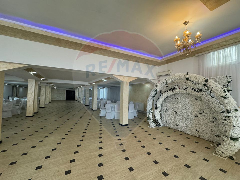 Spațiu comercial de 900mp de închiriat în zona Romanesti