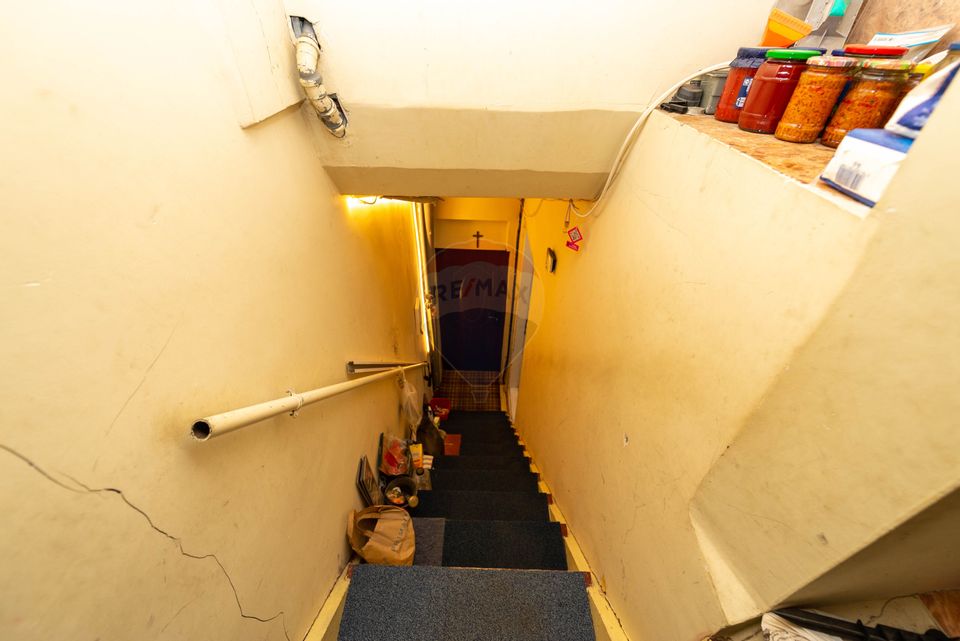 Villa for sale in P-ta Unirii area 140 sqm land