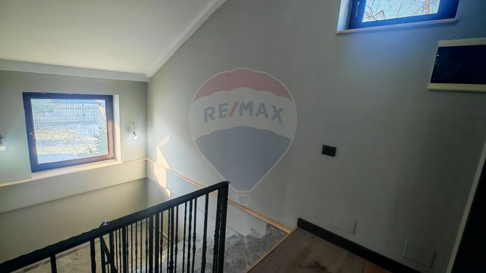 4 bedroom villa for sale I Corbeanca I Blue Lagoon