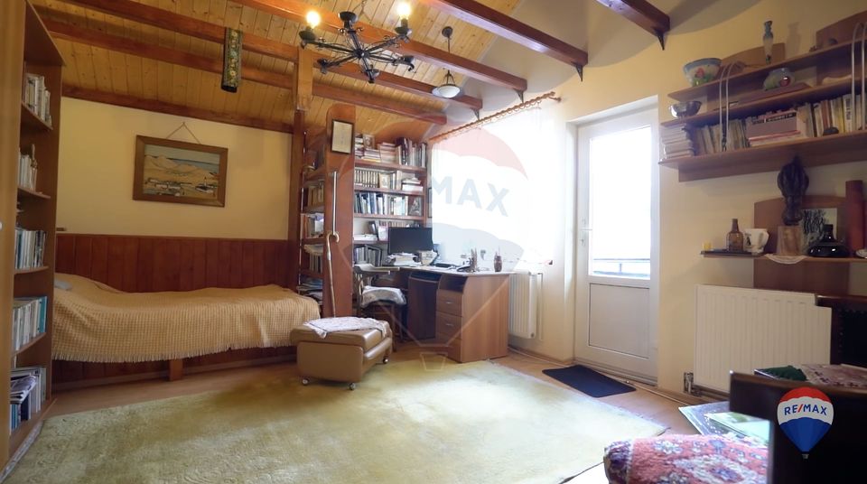 Casă cu poveste în Zamora, Bușteni