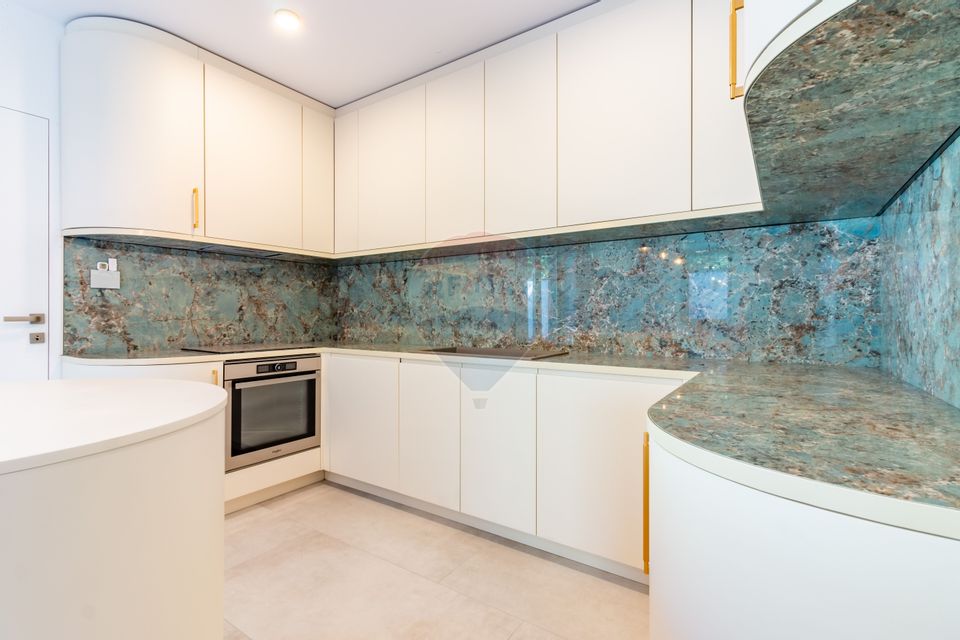 8 room House / Villa for sale, Lacul Tei area