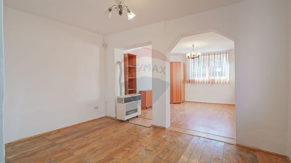 Casă individuală cu 3 camere, Șchei