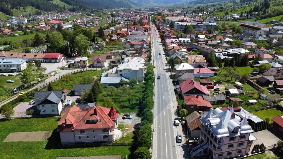 Pensiune/Casă cu 18 camere de vânzare în Campulung Moldovenesc