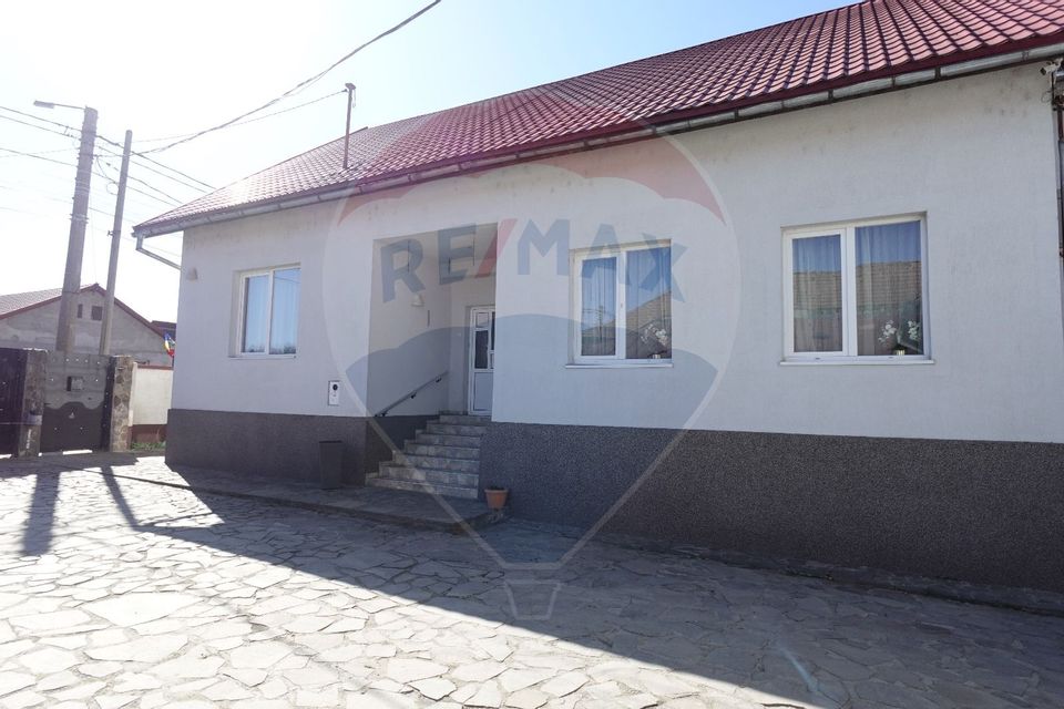 6 room House / Villa for sale