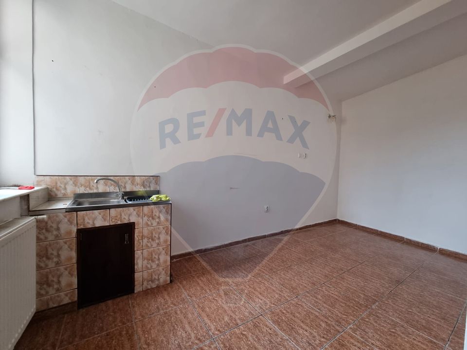 Spațiu comercial de 329 mp de închiriat în zona Casa de Cultura
