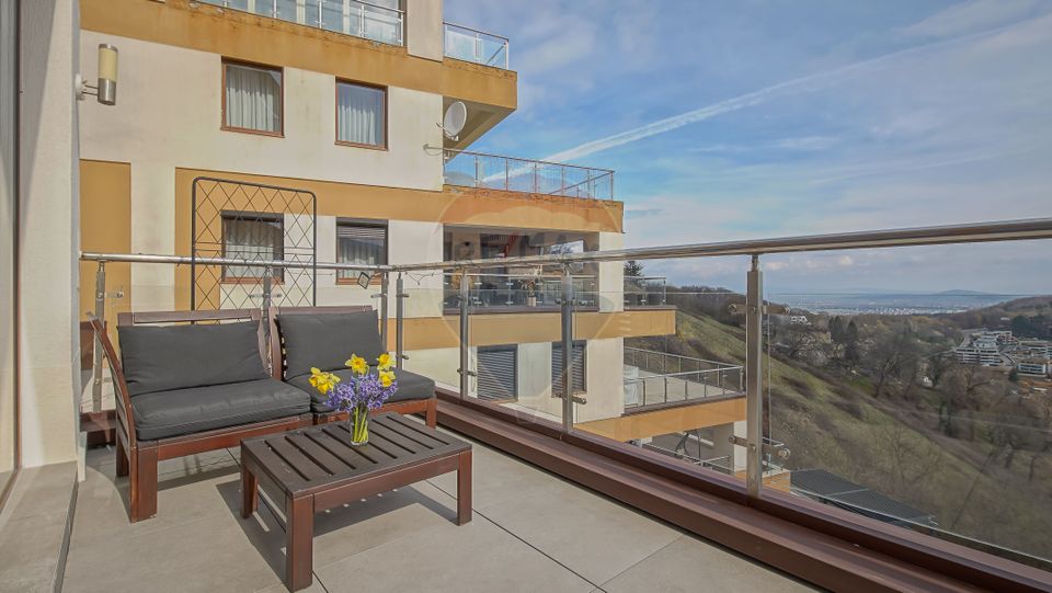 Apartament situat pe Drumul Poienii, panorama de vis