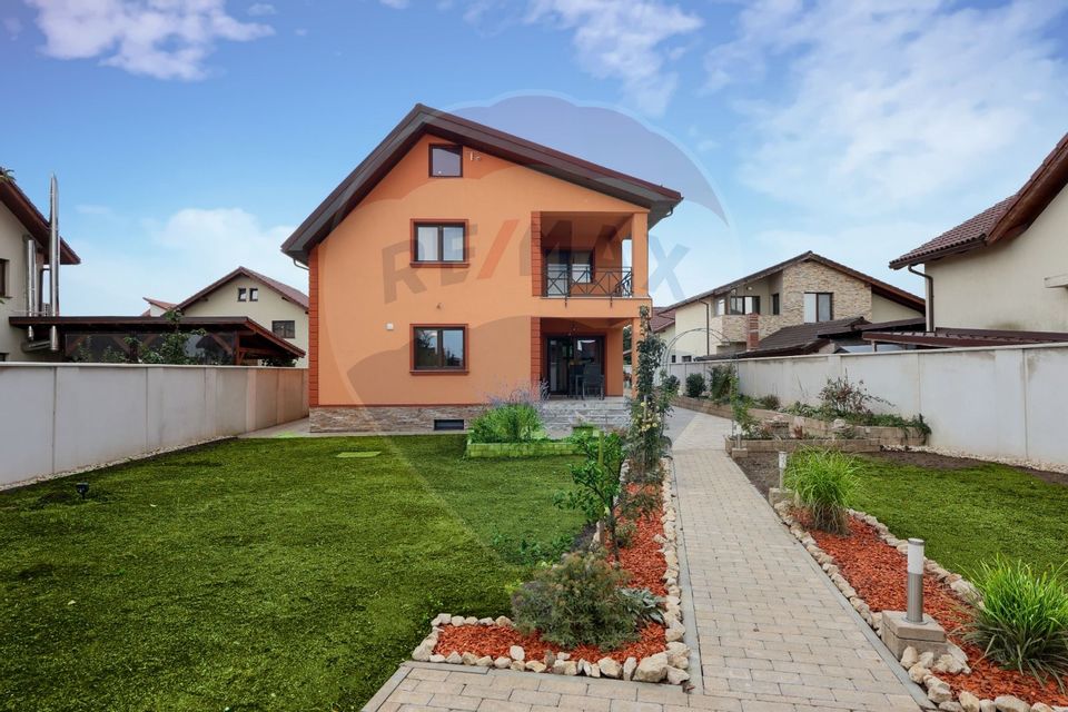 5 room House / Villa for sale