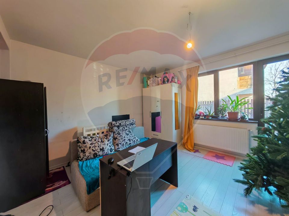 Casă cu 3 camere, curte și mansardă – Chiajna, str. Luceafarului