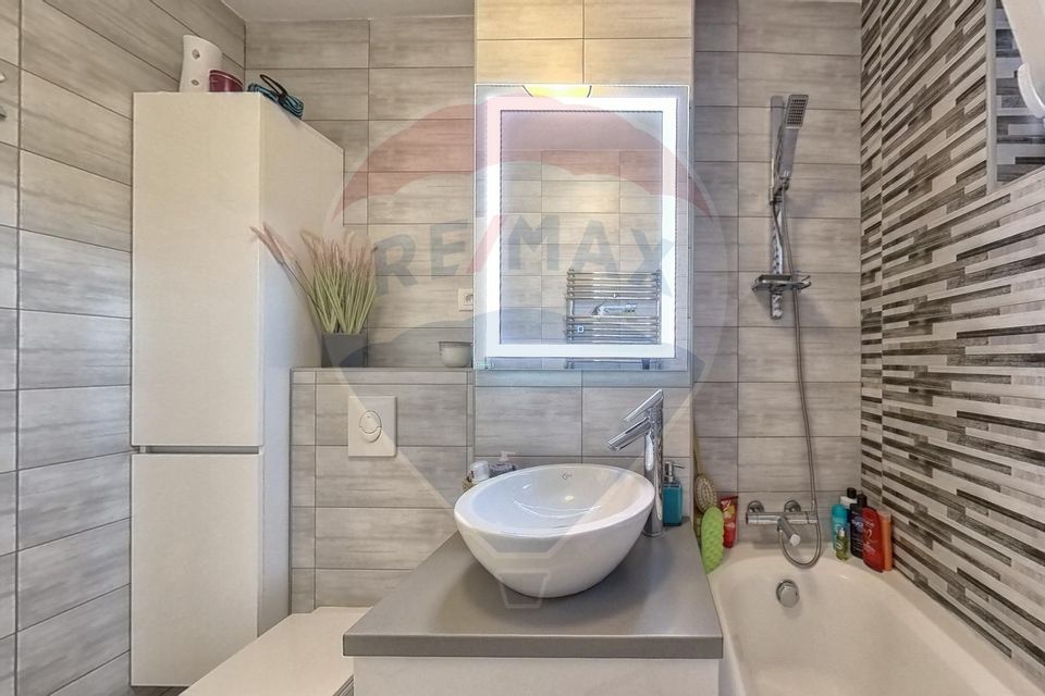 Apartament elegant si spatios, 4 camere, 2 parcari, Racadau!