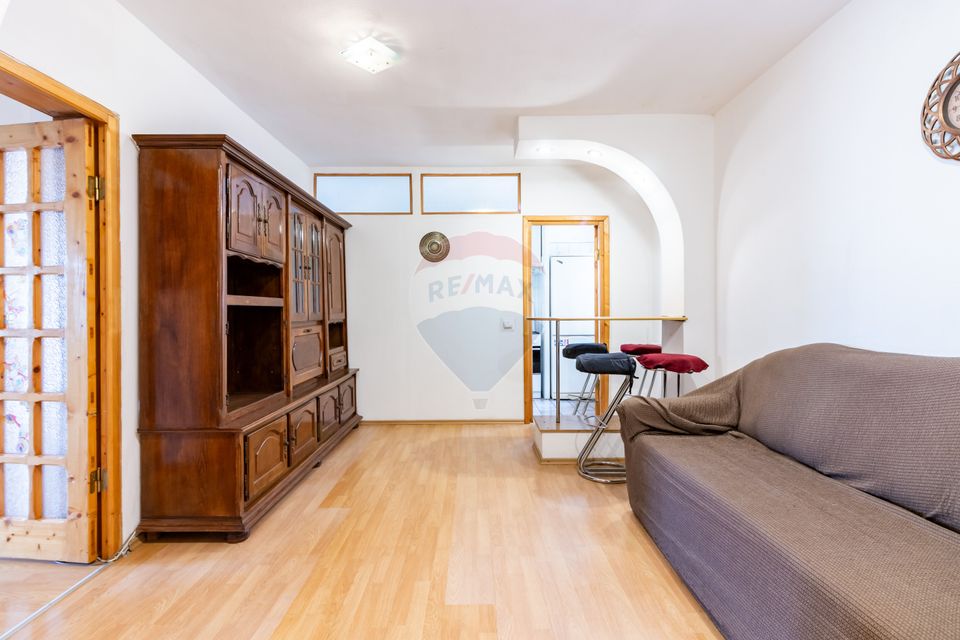 Apartament 2 camere decomandat de vânzare – Calea Moșilor