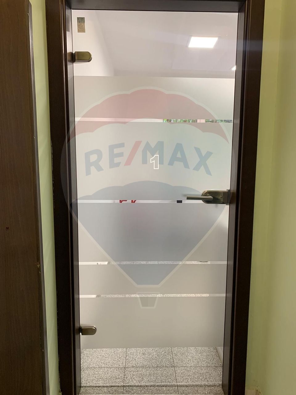 Rental of fully equipped dental office Dristor