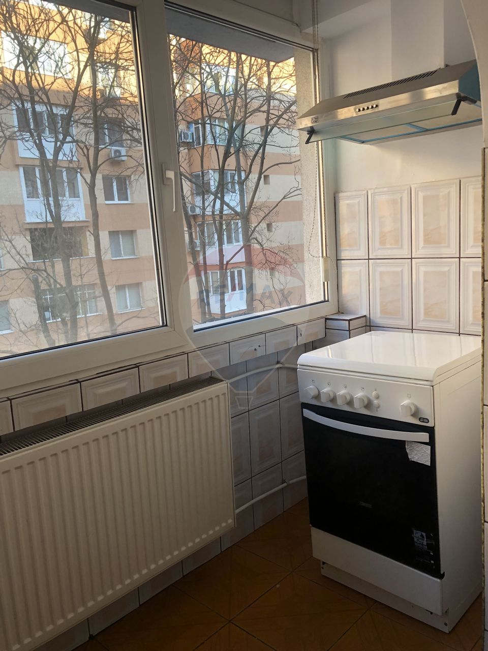 Apartament de inchiriat cu 2 dormitoare, foarte spatios, zona Regie