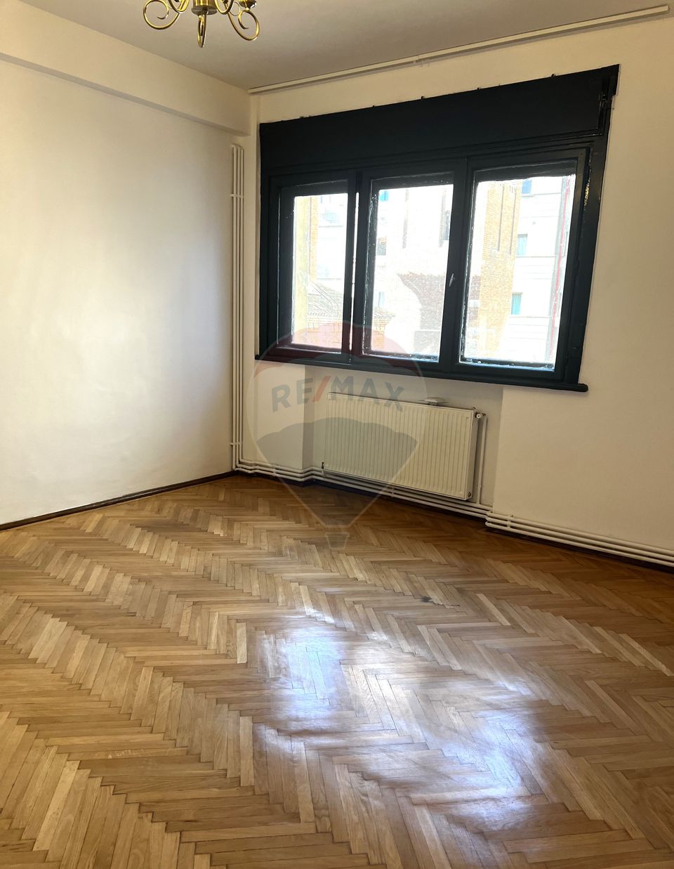 45 room Apartment for rent, P-ta Rosetti area