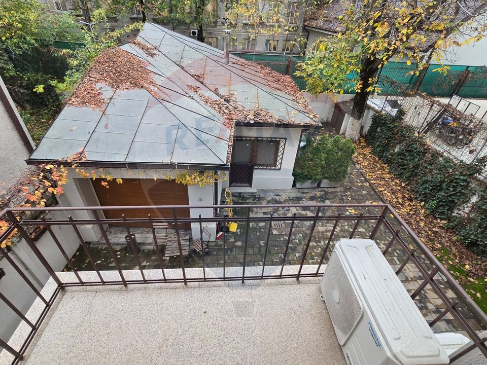 5 room Apartment for rent, Kiseleff area